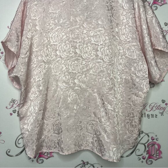 at once shiny blouse roses floral button up tshirt light weight baby pink cute - Picture 6 of 7